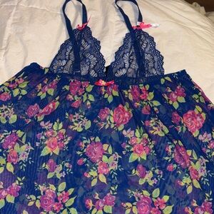 Daisy Fuentes Navy and Pink Floral Chemise